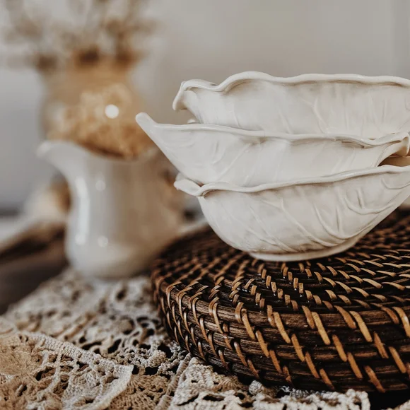 Vintage Handmade Set Of White Cabbage Ceramic Bowls - Picture 1 of 6